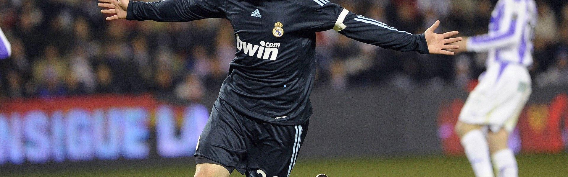 华体会体育app|NBA联盟瞩目，扬尼斯在雄鹿的状况引发广泛关注与深度分析