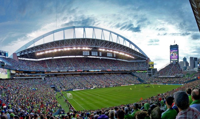 【华体会app】U23国足历史性晋级正赛，主帅战术保守引质疑，胜利背后过程丑陋成焦点