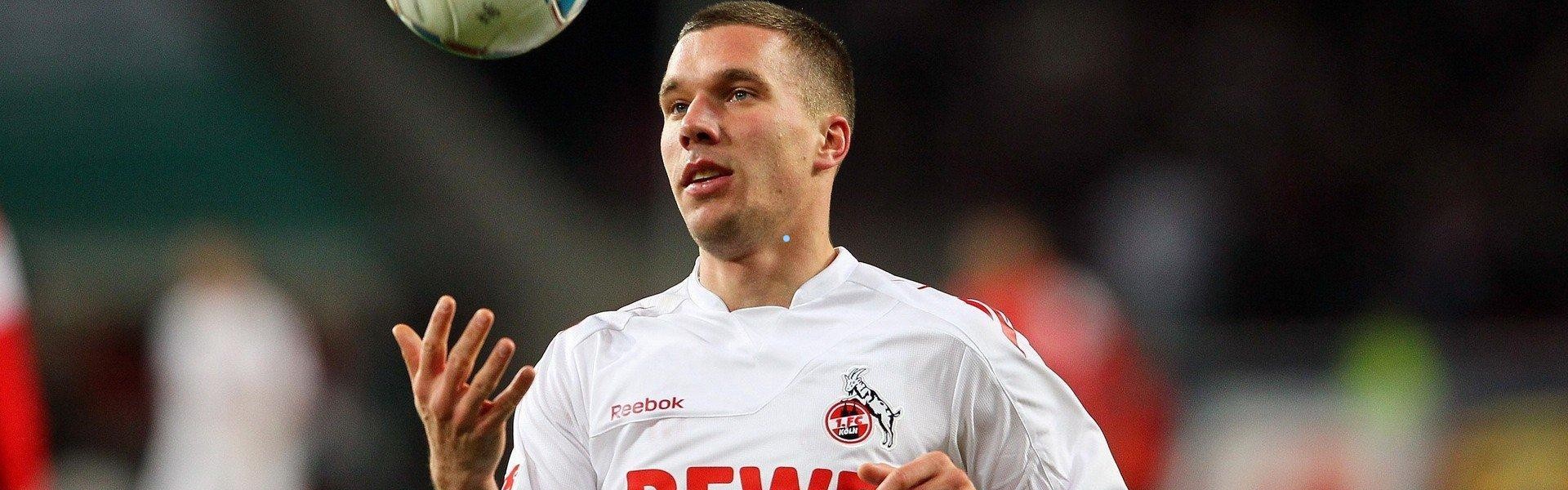 华体会_真空防线酿危机！迪文岑佐手术刀直传引领戈贝尔腾空暴扣，雄鹿猝然停摆