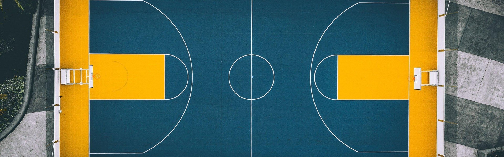 华体会体育app：周日西甲巅峰对决，比利亚雷亚尔主场对阵巴萨，榜首争夺战的关键一役