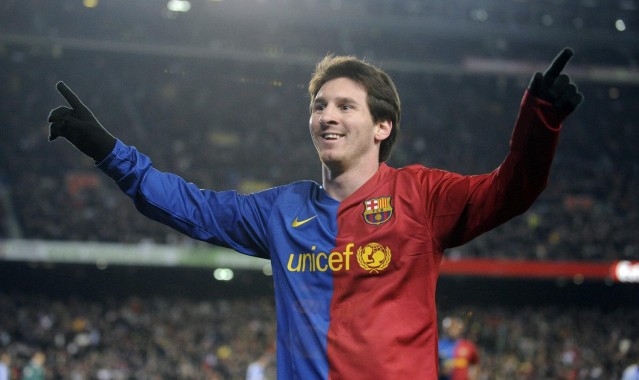 华体会体育app|剑南春之夜，皮奥一锤定音助国米1-0险胜莱切，博尼屡造险情点燃赛事激情